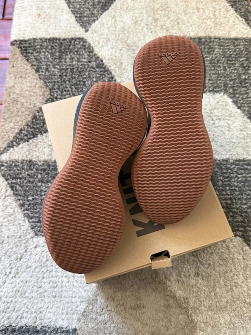 YEEZY KNIT RNR - Picture 6 of 6